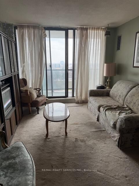 Property Photo: 21 Knightsbridge Road 805 ON L6T 3Y1