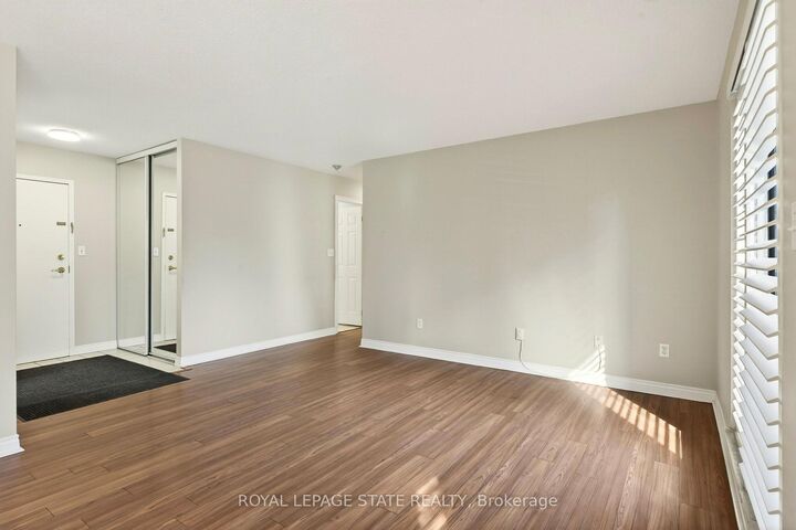 Property Photo: 8 Main Street 101 ON L9H 2P6