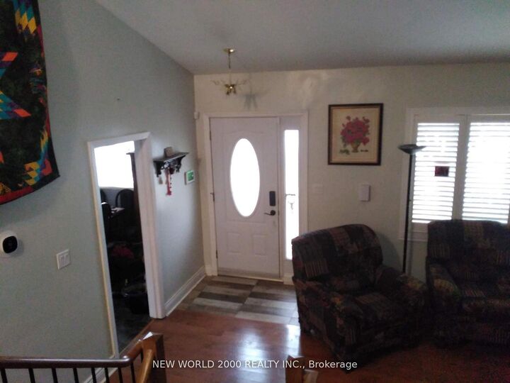 Property Photo: 920 Greenwood Crescent ON L1N 1C8