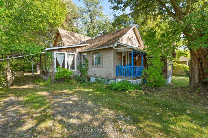 Property Photo: 105 Weir Road ON L3K 2M8