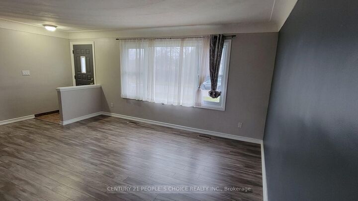 Photo de la propriété: 245 Foxbar Road ON L7L 3A2