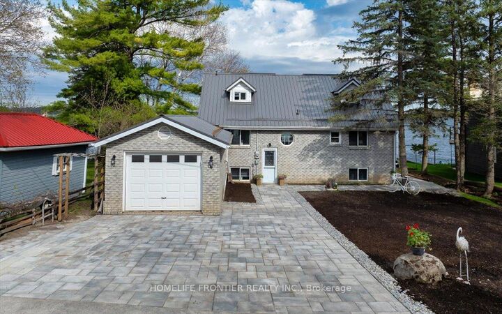Property Photo: 6 Lakeview Park Road ON K0M 1G0