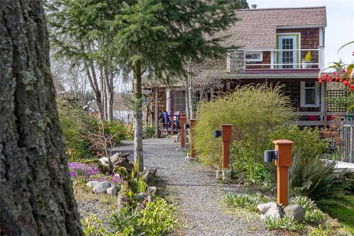 Property Photo: 2780 Ritten Rd BC V9X 1W4