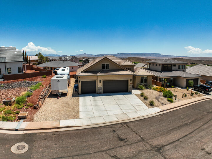 Property Photo:  1930 N Creek Side Ct  UT 84780 