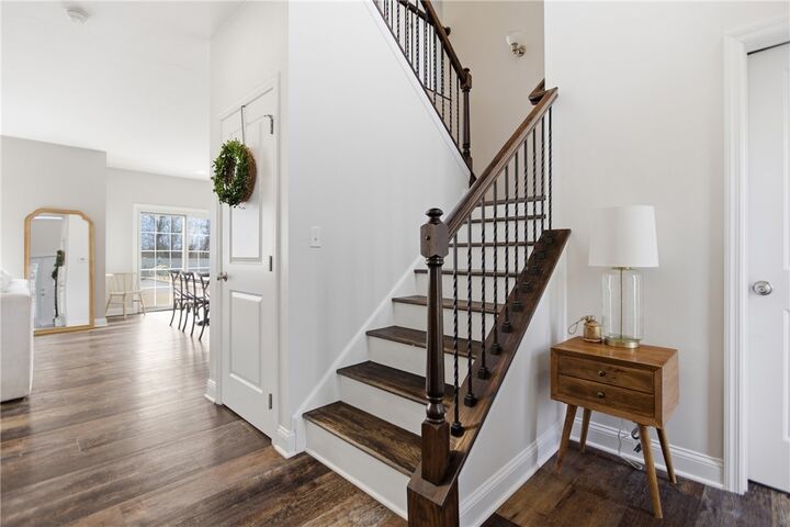 Property Photo:  2094 Laurel Ridge Dr  PA 15025 