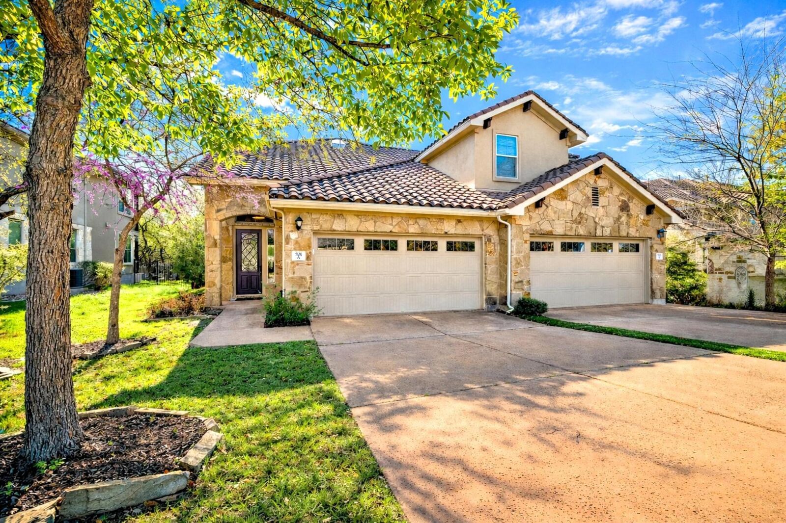 Property Photo:  501 S Meadowlark Street A  TX 78734 