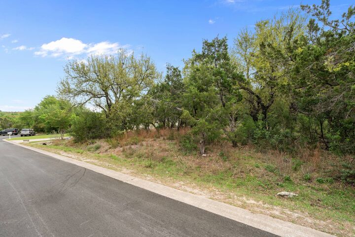 Property Photo: 3105 Sweet Autumn Cove TX 78735