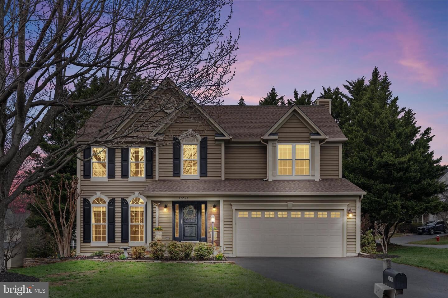 Property Photo:  20547 Birchfield Place  VA 20165 