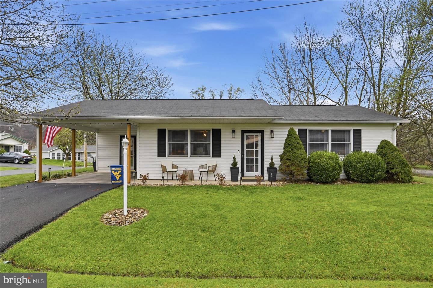Property Photo:  65 S Hummingbird Street  WV 26726 