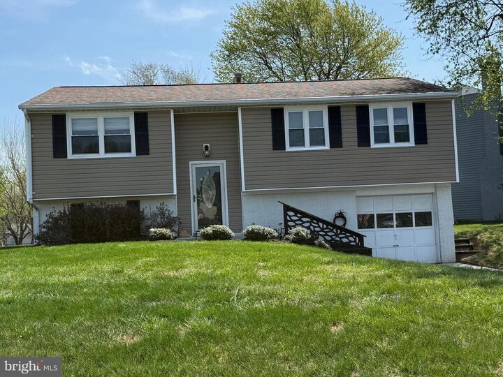 Property Photo: 5079 Macnamara Drive VA 22407