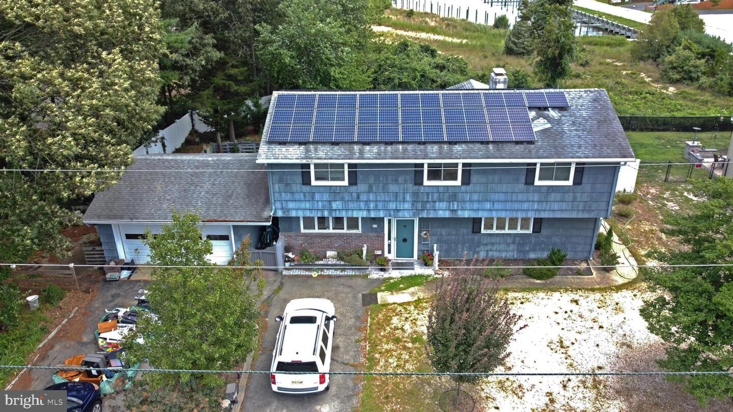 Property Photo:  15 Cedarcrest Drive  NJ 08721 