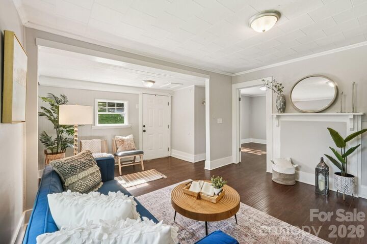 Property Photo:  911 Elm Street  NC 28081 