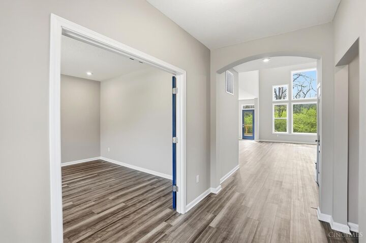 Property Photo: 2615 Golden Leaf Drive OH 45431