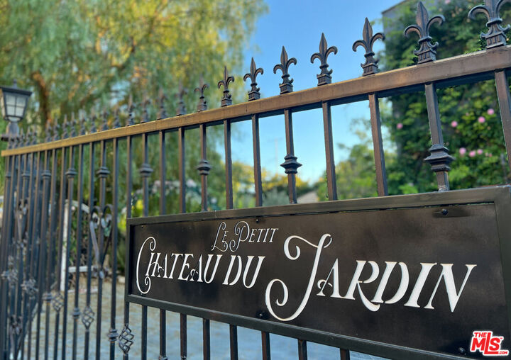 Property Photo:  2851 Seabreeze Dr  CA 90265 