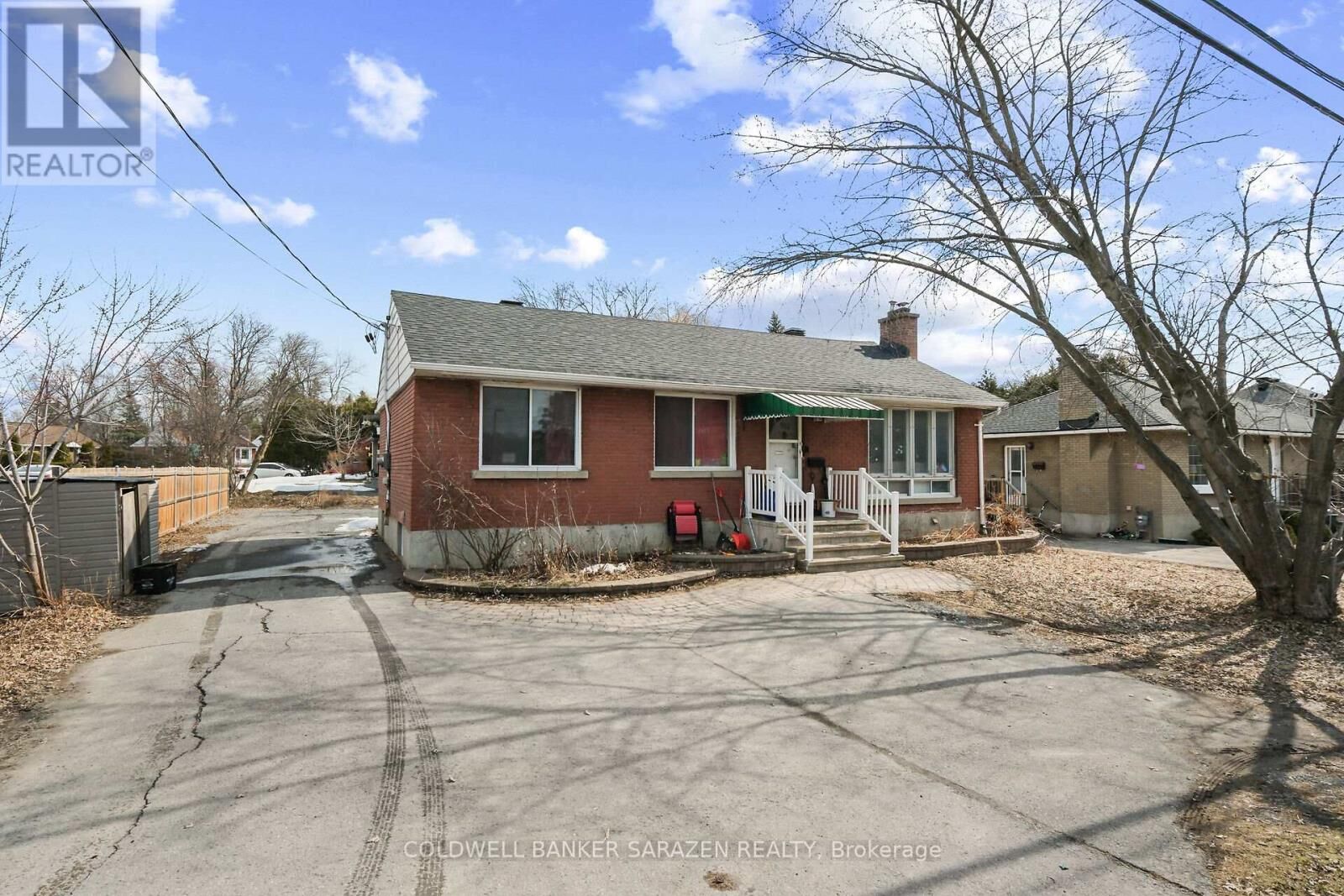 Property Photo:  911 Blair Road  ON K1J 7M8 