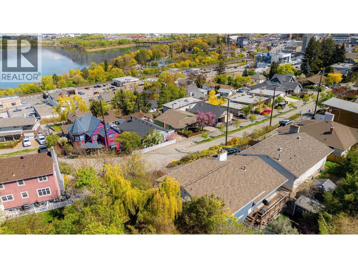 Property Photo: 255 St Paul Street West BC V2C 1G2