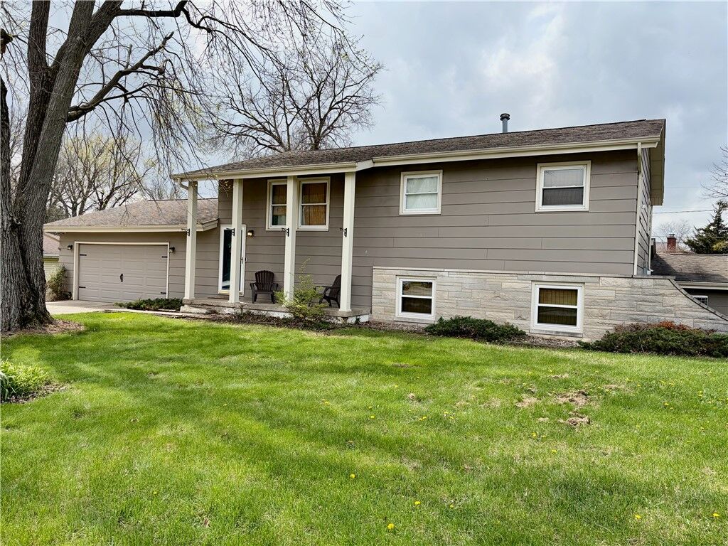 Property Photo: 1804 University Drive IL 61920