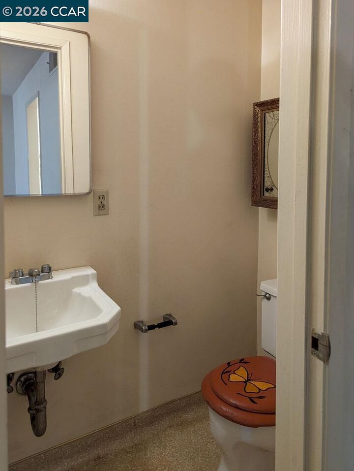 Property Photo:  460 Craven Court  CA 94541 