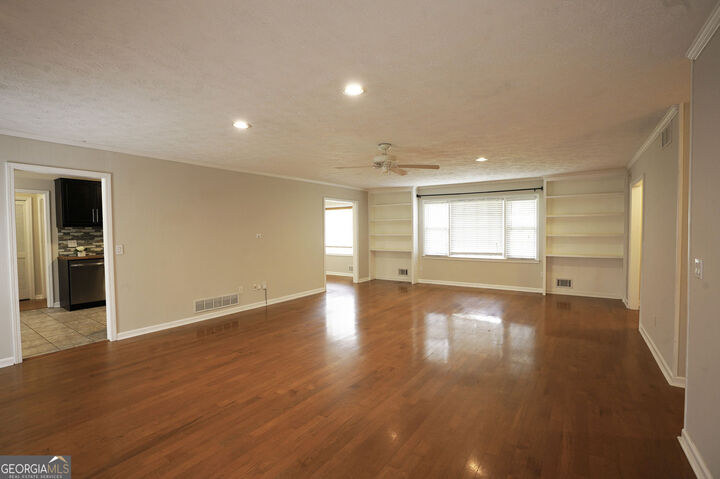 Property Photo:  2201 Meadow Wood Court  GA 30062 