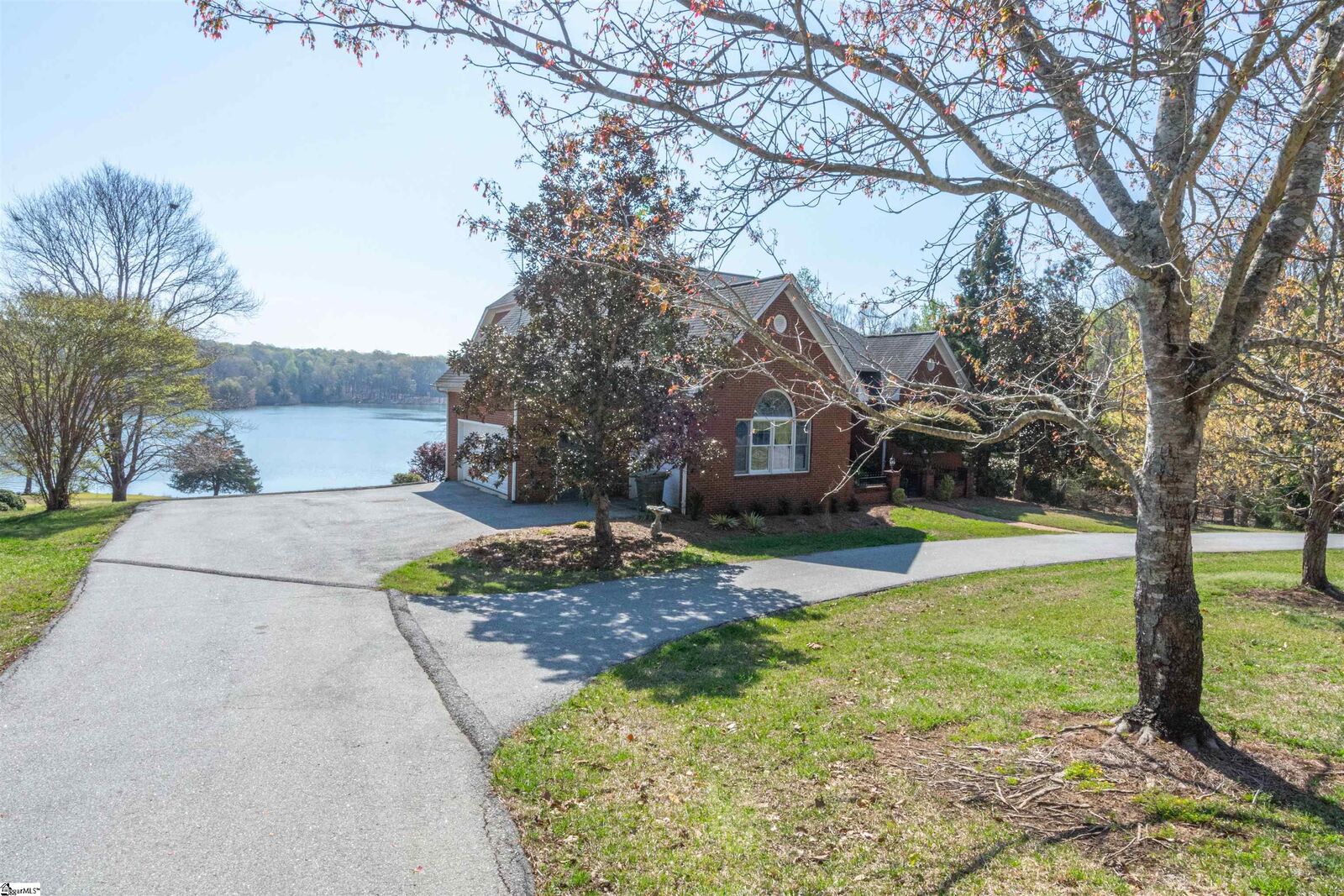 Property Photo:  102 E Peninsula Drive  SC 29360 