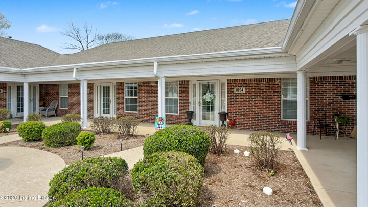 Property Photo:  8204 Delta Cir  KY 40228 