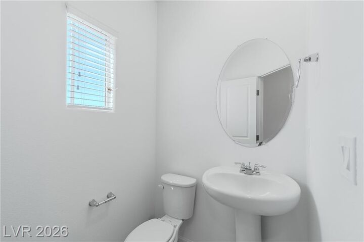 Property Photo:  