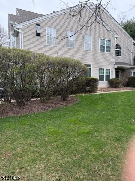 Property Photo:  2 Oak Knoll Lane Ondo  NJ 07921 