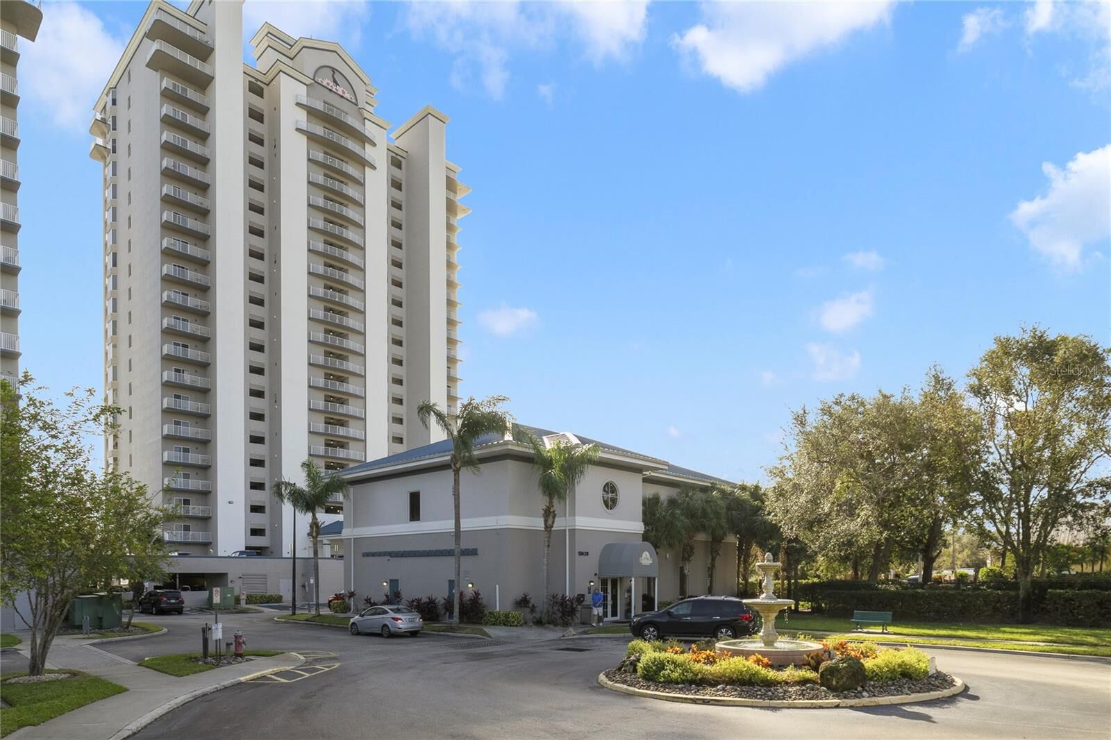 Property Photo:  13427 Blue Heron Beach Drive 1805  FL 32821 