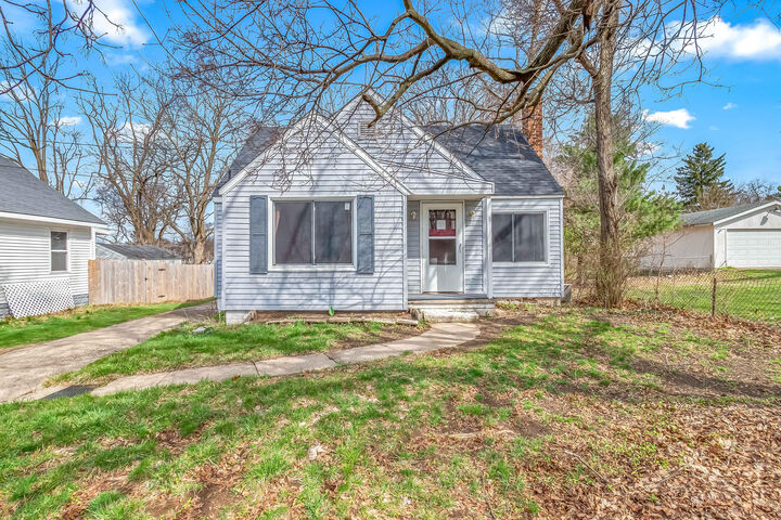 Property Photo:  138 Pierce Avenue  MI 49203 