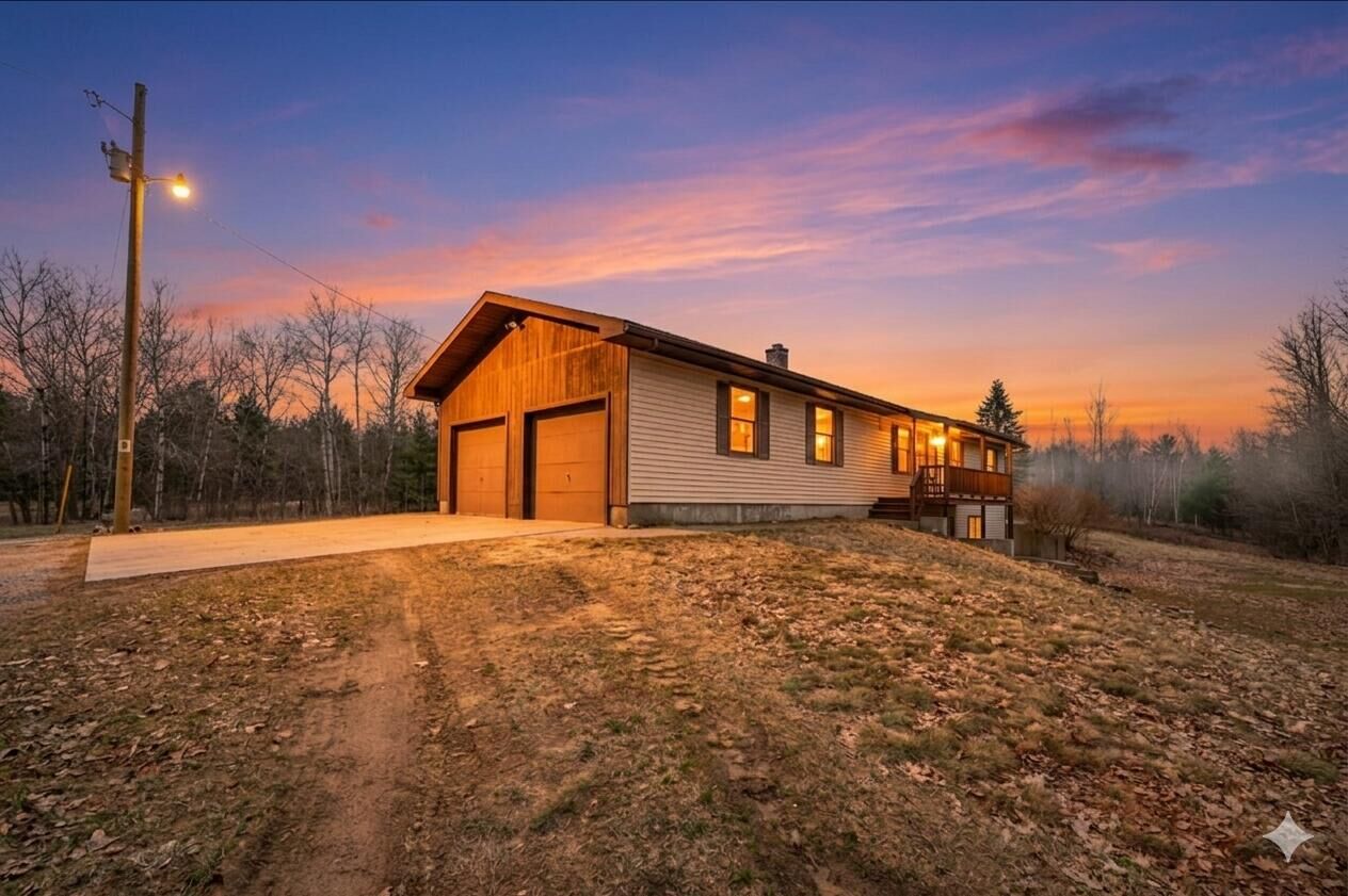 Property Photo:  6700 S 230th Avenue  MI 49677 