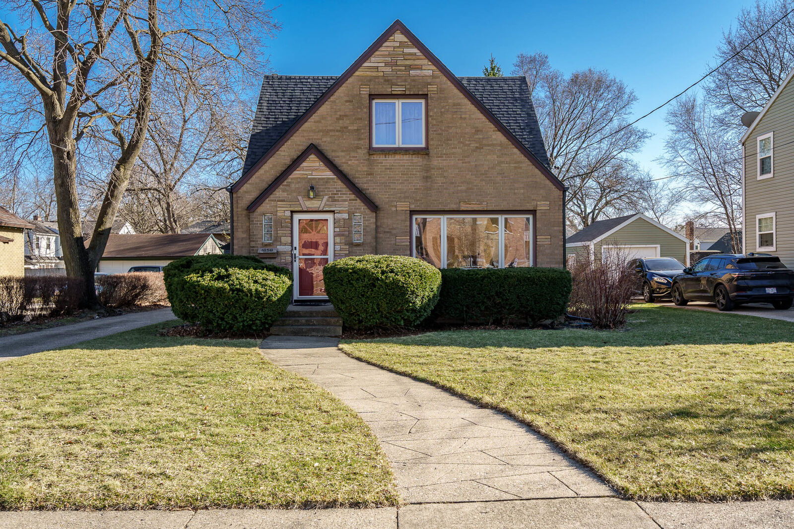 Property Photo:  1656 Oakwood Avenue  WI 53511 