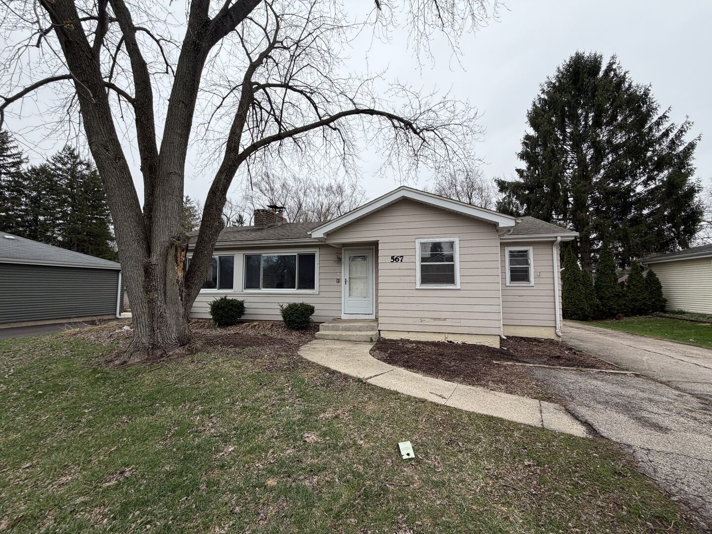 Property Photo:  28W567 Forestview Avenue  IL 60555 