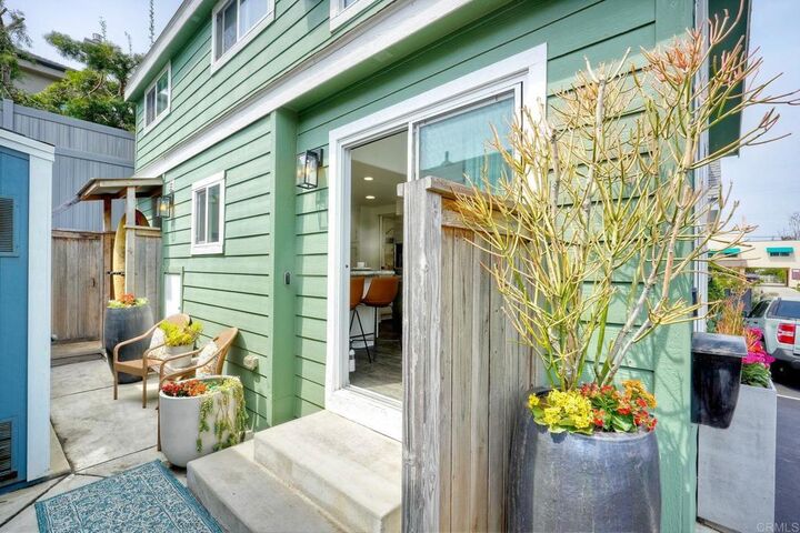 Property Photo:  170 Diana Street 12  CA 92024 