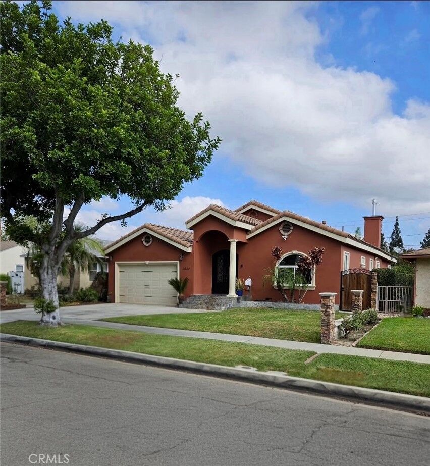 Property Photo:  11523 Willins  CA 90670 