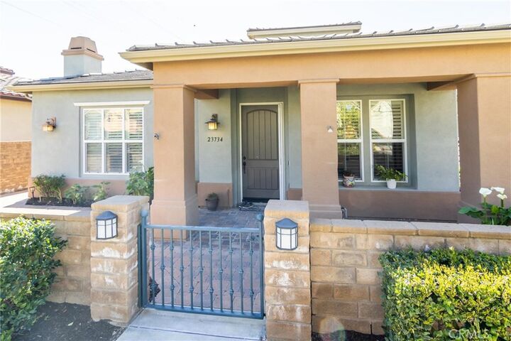 Property Photo:  23734 Mahogany Court  CA 91354 