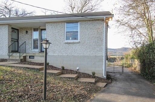Property Photo:  439B Capri Drive  TN 37209 