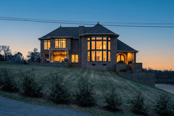 Property Photo:  501 River Trace Dr  TN 37058 