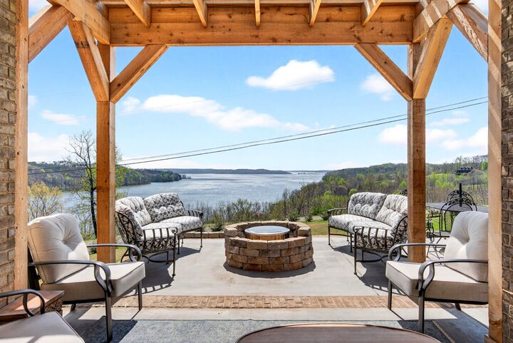 Property Photo:  501 River Trace Dr  TN 37058 