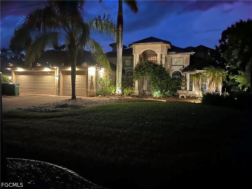 Property Photo: 4301 NW 33rd Street FL 33993