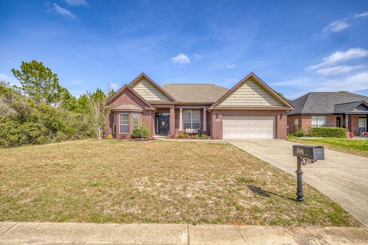 Property Photo:  3504 Topaz Circle  FL 32566 