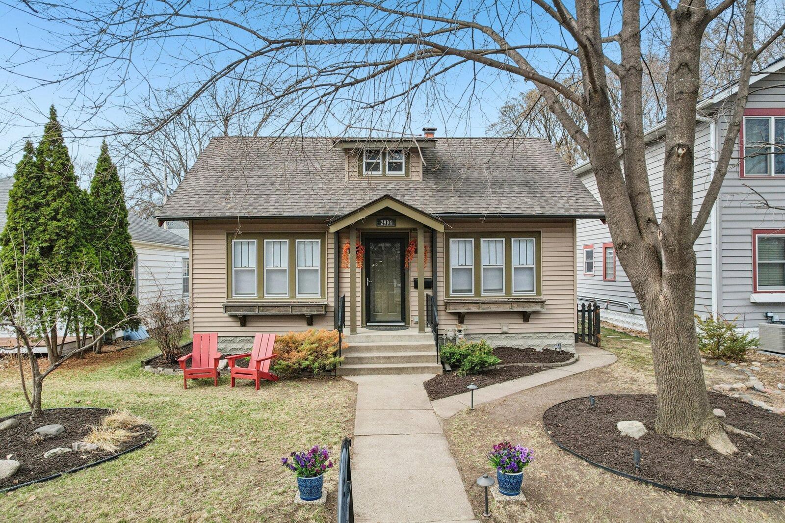 Property Photo: 2904 Webster Avenue S MN 55416