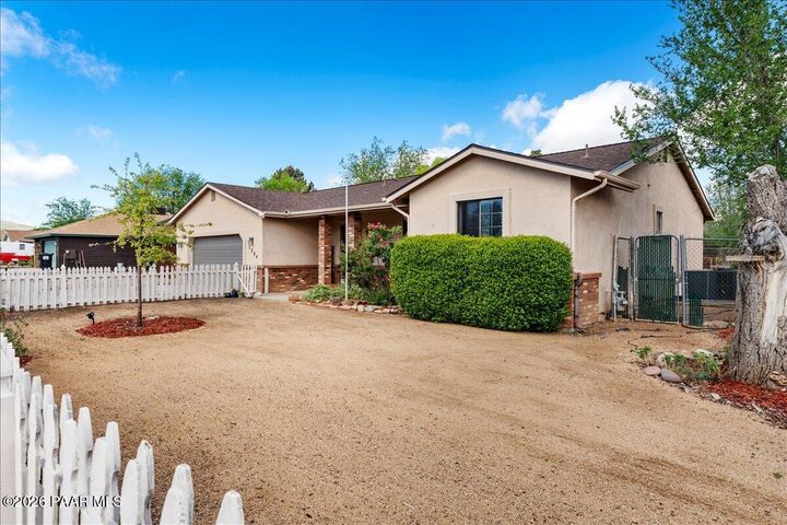 Property Photo:  7284 E Wren Drive  AZ 86314 