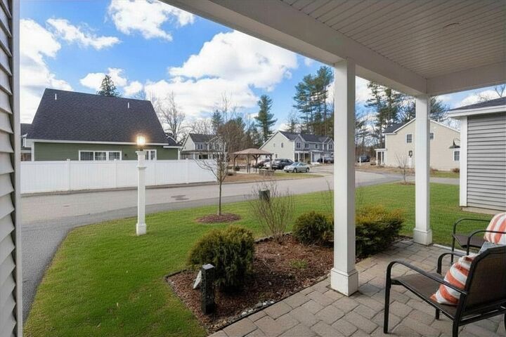 Property Photo:  5 Patricia Way 5  MA 01460 