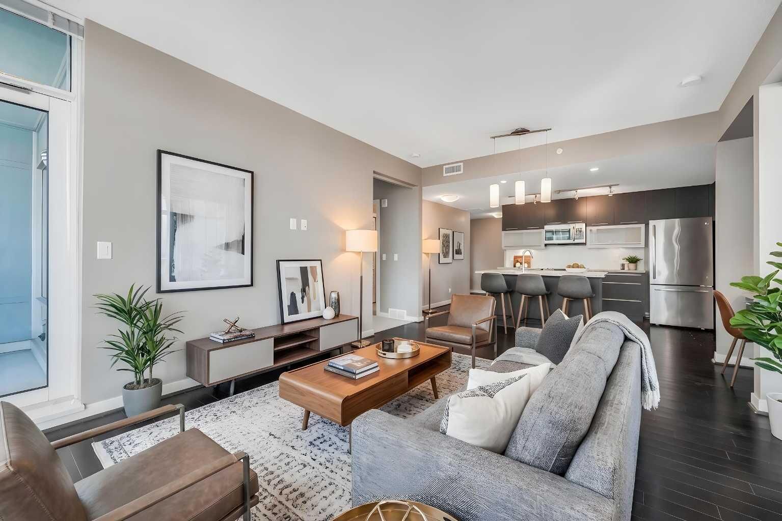 Property Photo:  215 13 Avenue SW 2001  AB T2R 0V6 