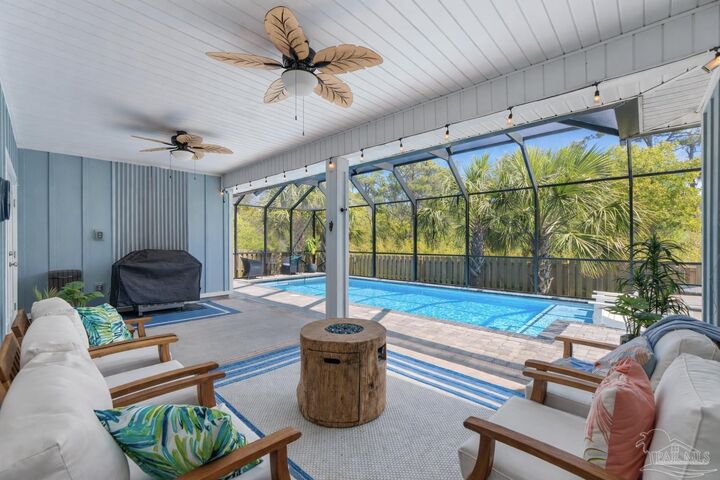 Property Photo:  1500 Ballyhoo Dr  FL 32563 