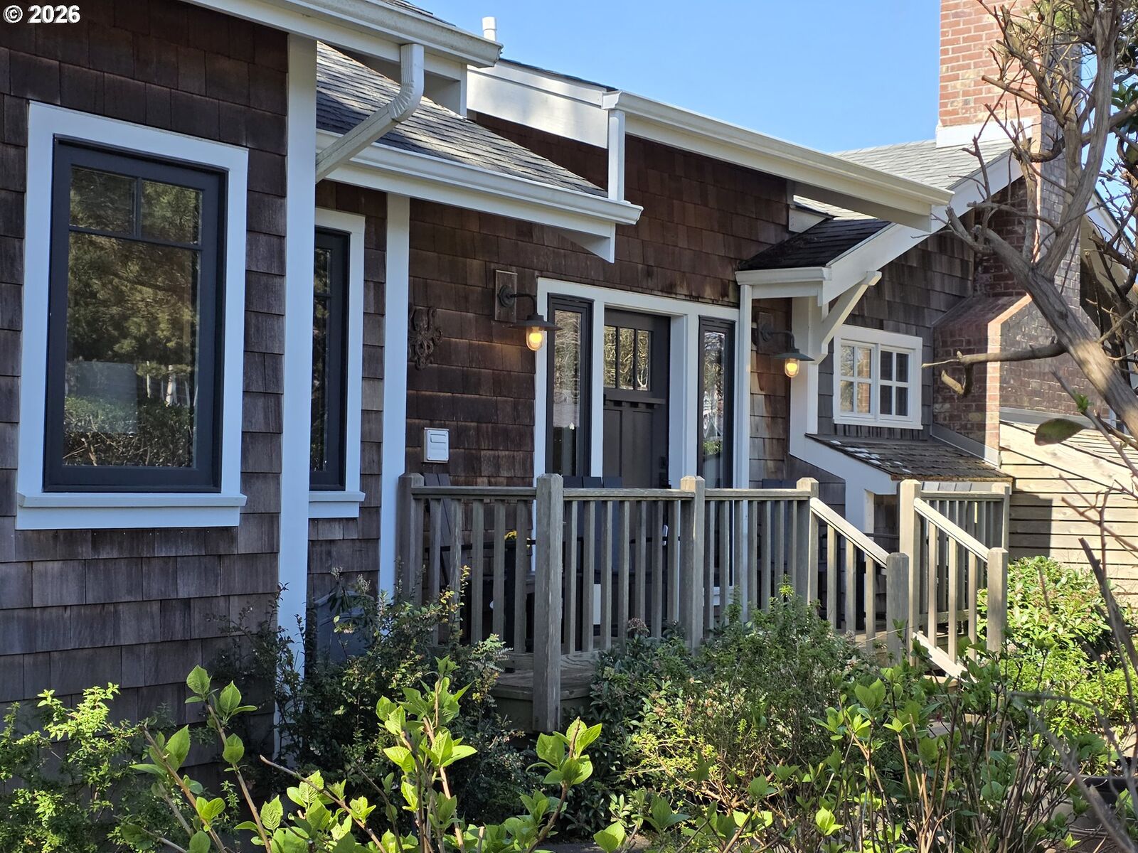 Property Photo:  108 W Madison St  OR 97110 