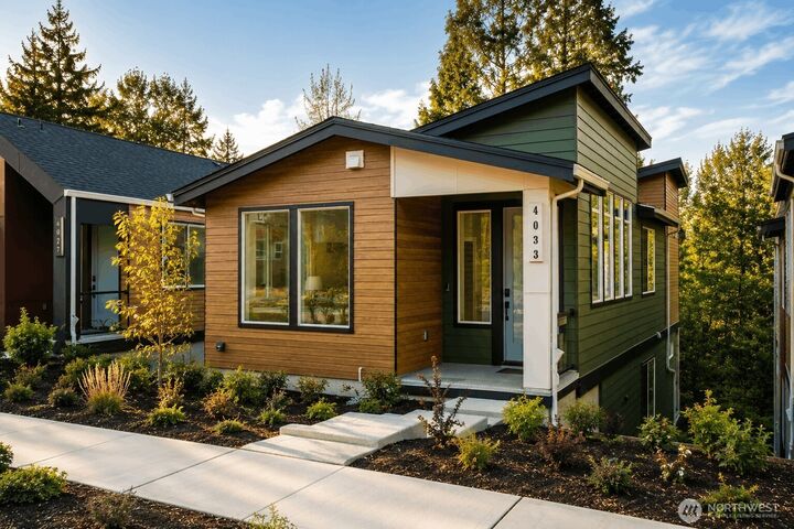 Property Photo:  4033  Aberdeen Way NE  WA 98056 
