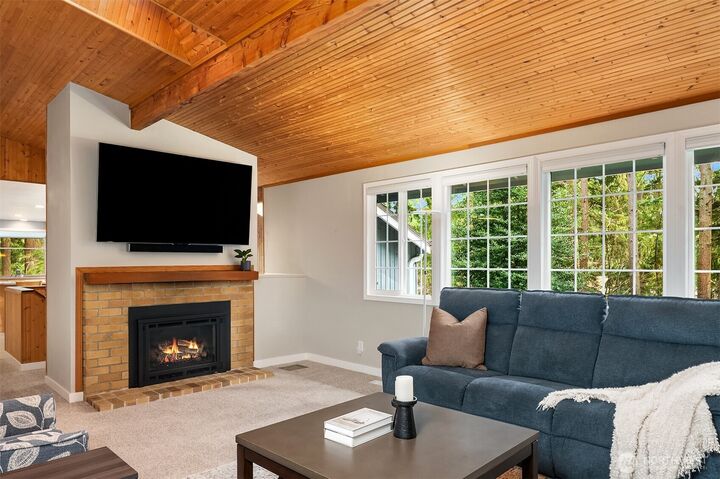 Property Photo:  19522 NE 181st Street  WA 98077 