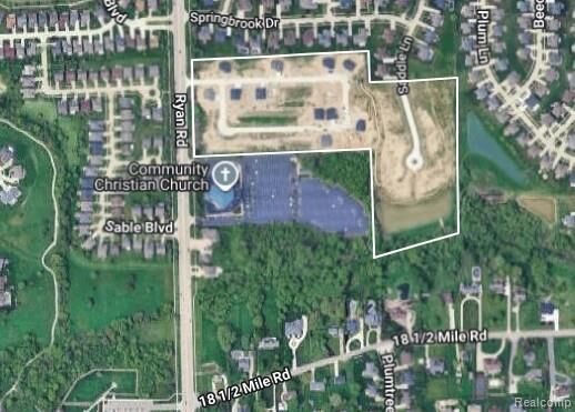 Property Photo:  42461 Saddle Lane  MI 48314 