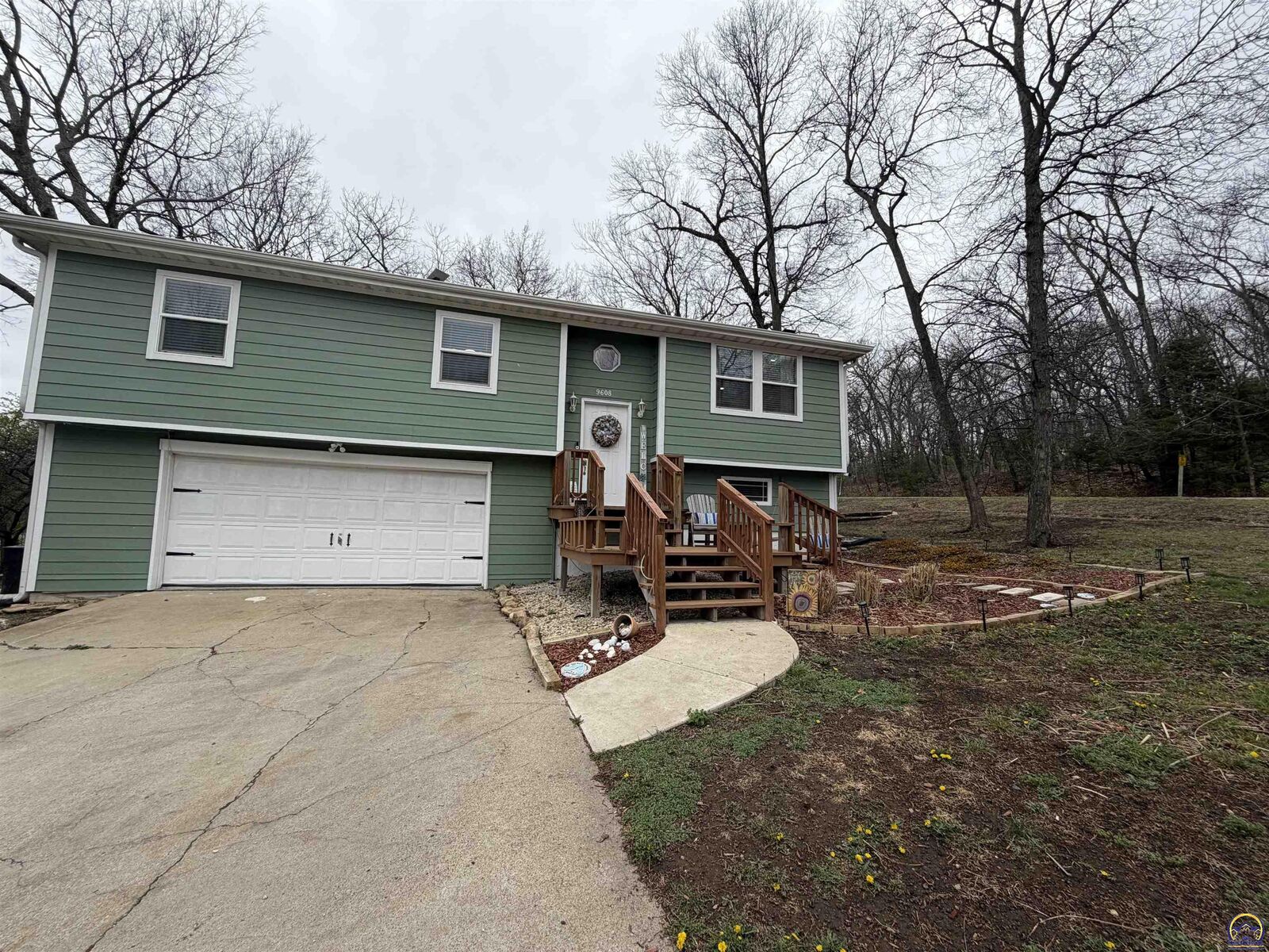 Property Photo:  9608 Woodcrest Ln  KS 66070 